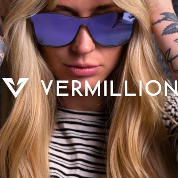 Purple fashion sunglasses